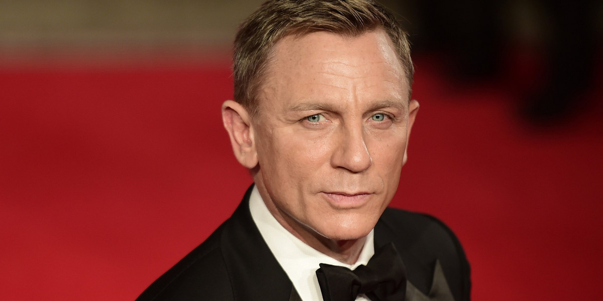 Daniel Craig nosi muchę nie tylko wtedy, gdy wciela się w rolę Jamesa Bonda.