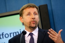 PE mówi "nie" budżetowi Unii. Migalski krytykuje PO i SLD