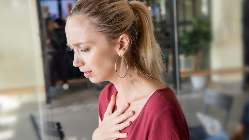 reflux rossz íz a szájban hányinger gyomorszáji fájdalom köhögés