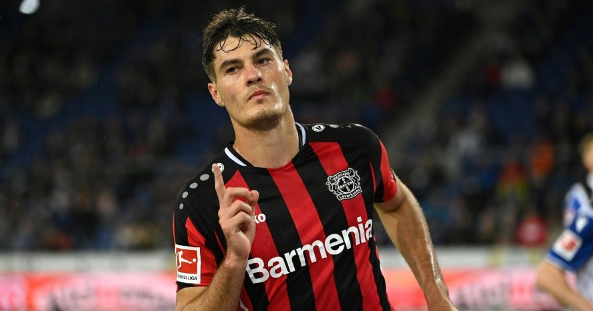 Inspiruje Leverkusen, usilovně pracující model elegance v eurech