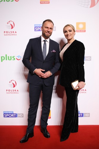 Piotr Gacek z partnerką