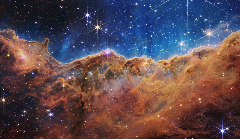 Mgławica Carina uchwycona przez Kosmiczny Teleskop Jamesa Webba