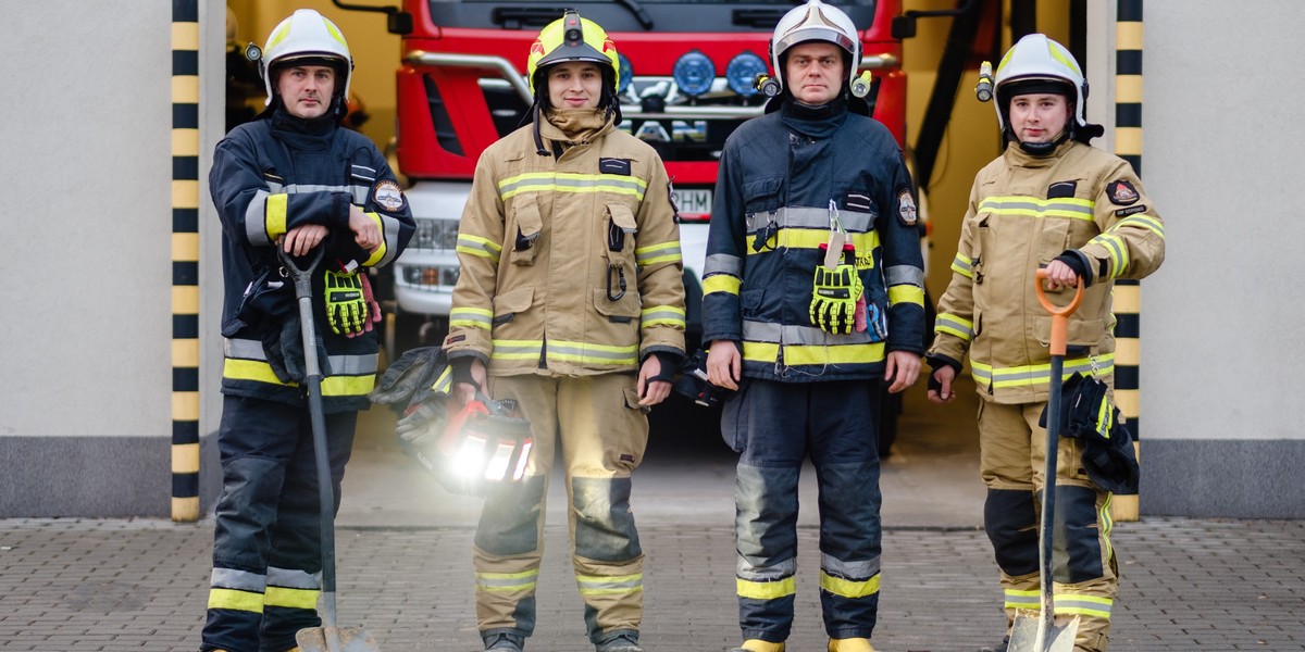 Na ratunek Fidze. Strażacy z OSP w Katowicach Szopienicach ratowali sześcioletniego teriera niemieckiego, który utknął w lisiej norze