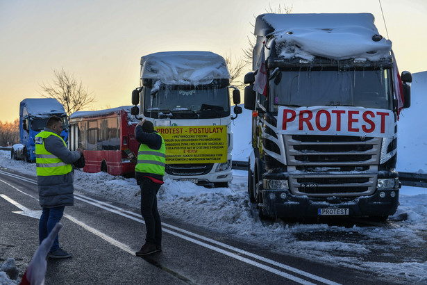 Protest kierowców na granicy z Ukrainą w Hrebennem