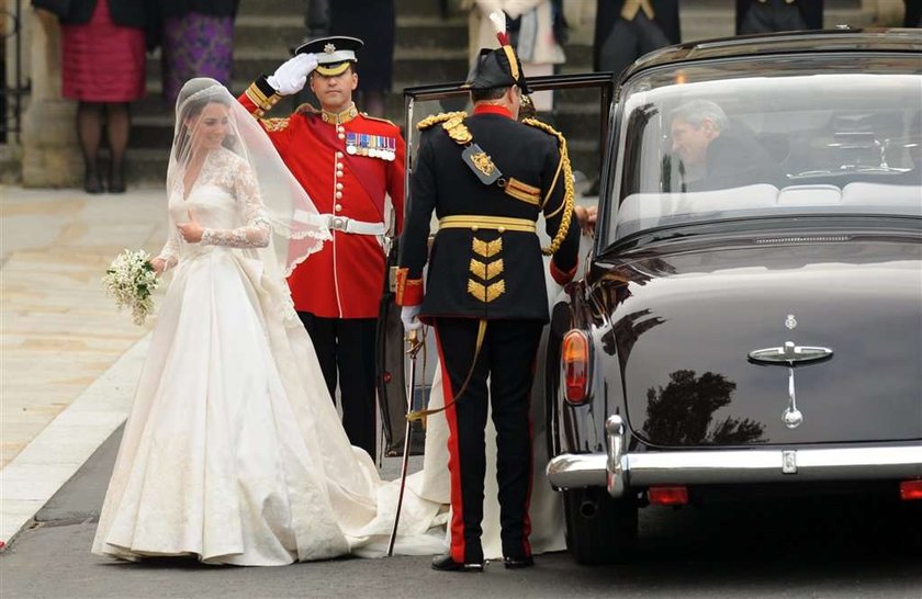 Suknia ślubna Kate Middleton! FOTO