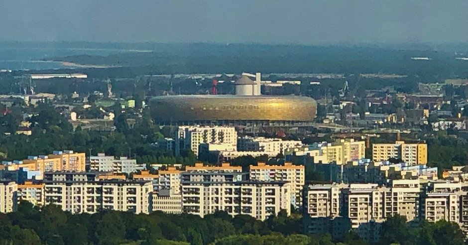 Bursztynowy stadion widok z tarasu Olivia Star