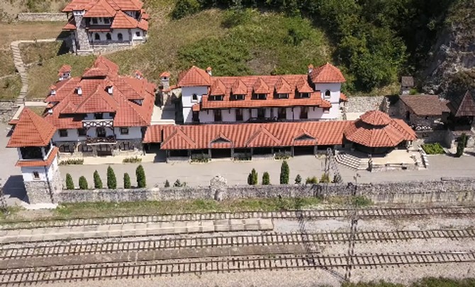 Manstir Kumanica