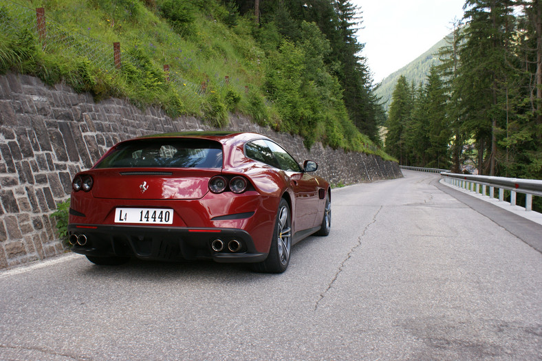 Ferrari GTC4 Lusso