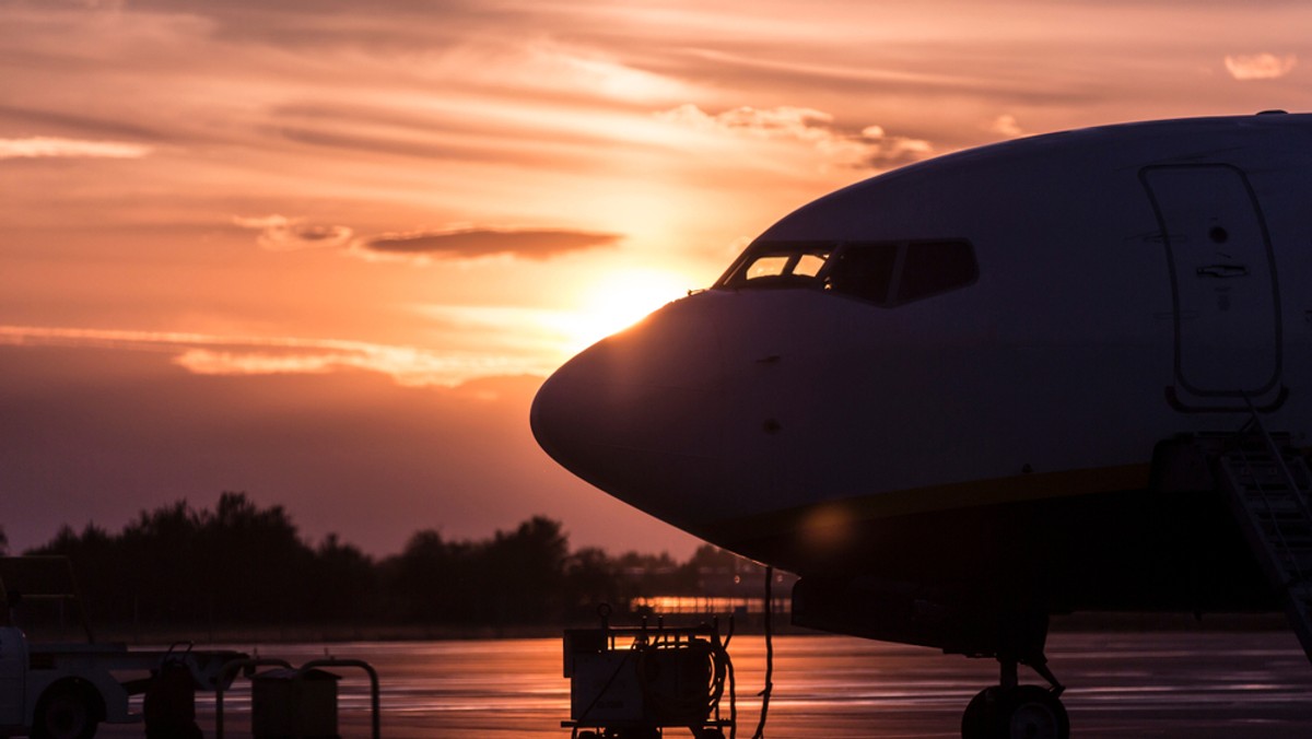 Na bieżąco monitorujemy koszty wynikające z uziemienia Boeingów 737 MAX - przekazał PAP we wtorek LOT. Dodano, że przewoźnik jest w stałym kontakcie z leasingodawcami oraz firmą Boeing, gdzie pracują nad rozwiązaniem problemu na drodze współpracy.