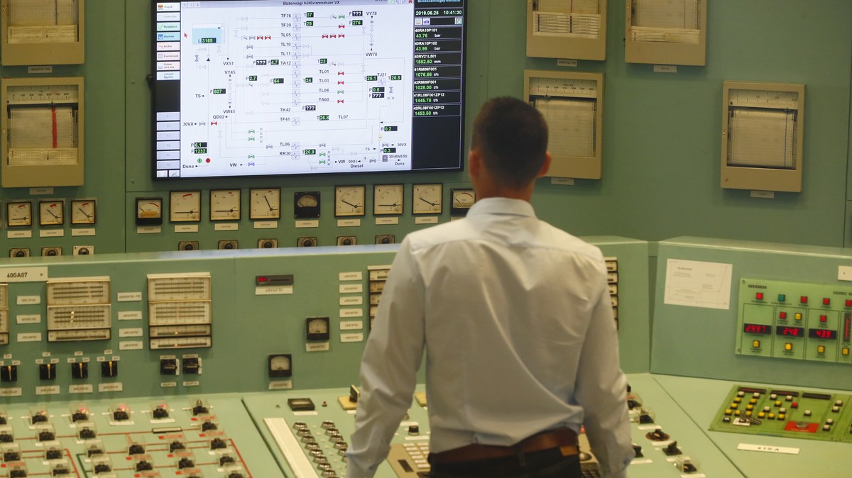 Rendkívüli intézkedés a Paksi Atomerőműben!