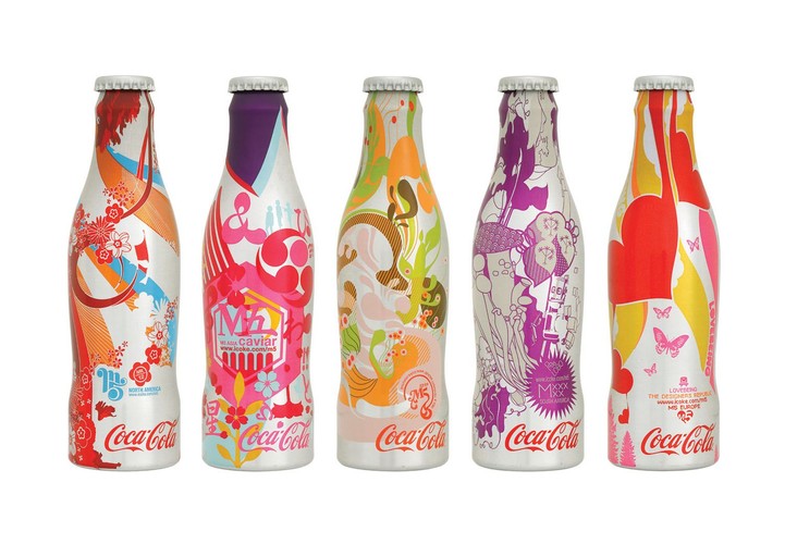 Dziś Coca-Cola Company zatrudnia na świecie ponad 146 200 pracowników. Posiada najbardziej znany na świecie znak towarowy. Rozpoznaje go aż 94 proc. ludności na naszym globie. Ponad połowa wszelkich napojów orzeźwiających konsumowanych na świecie to produkty firmy Coca-Cola. Są one rozprowadzane przez sieć 1 145 rozlewni, 500 hurtowników i dystrybutorów. Spółka Coca-Cola Company notowana na giełdzie w Nowym Jorku jest obecnie warta ponad 174 mld dol.