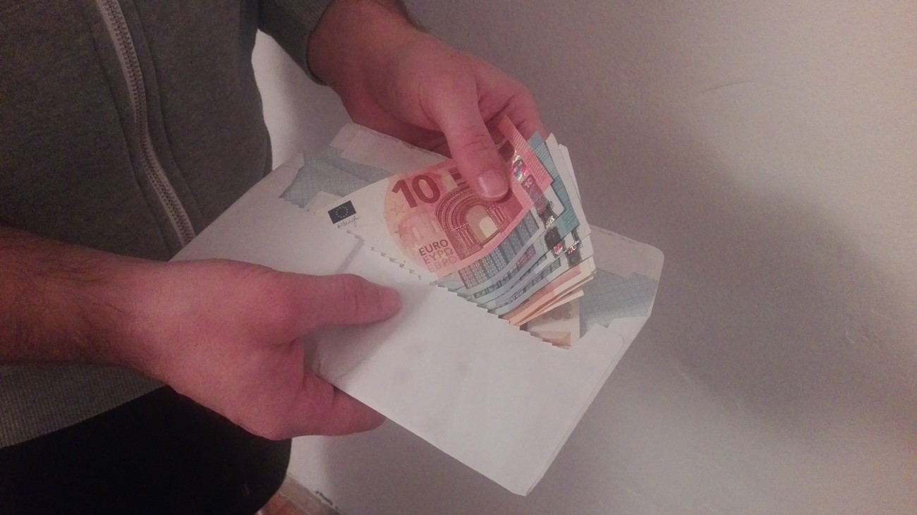 Kako je padala kamata na štednju: Na 10.000 evra štednje nekad ste mogli da zaradite 892 za godinu dana, a sada manje od 70