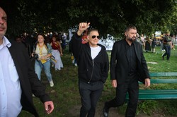 Bryan Adams z gwiazdą pod Wawelem. Kanadyjski gwiazdor zagra w Krakowie