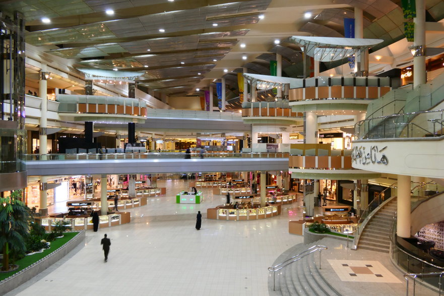 Centrum handlowe Kingdom Center w Rijadzie.