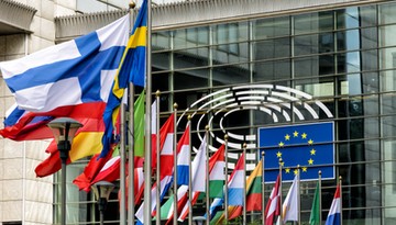 Szczyt w Brukseli. UE sięga po rosyjskie miliardy na pomoc Ukrainie, Polska walczy o ETS2