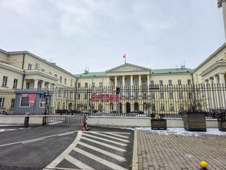 Narodowe Święto Niepodległości w Warszawie. Duże zmiany w ruchu i komunikacji miejskiej