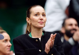 Jelena Đoković ima nove naočare od 800 evra i ostavila nas je bez teksta