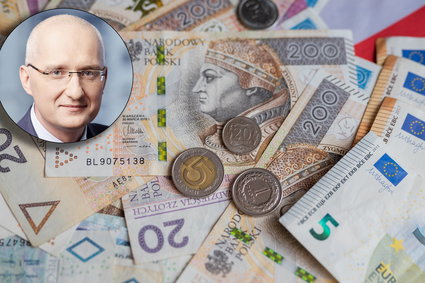 Wakacje kredytowe, rezerwy frankowe i stałe stopy procentowe. Co czeka klientów banków