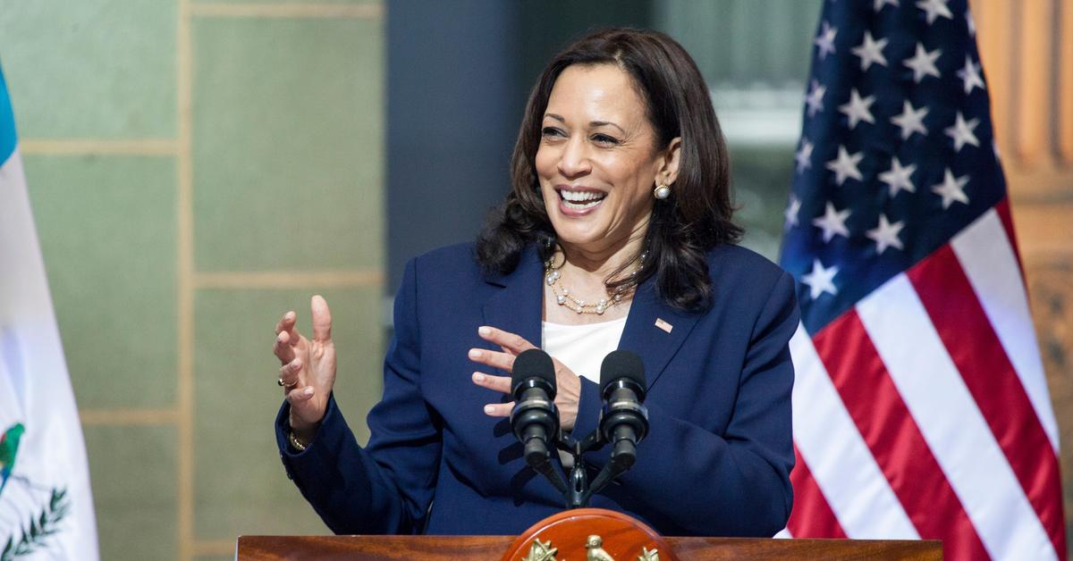  Donald Trump jest przerażony? The Economist: Kamala Harris stała się memem