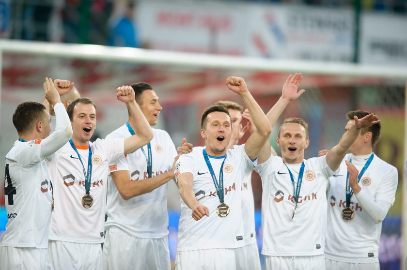 Zagłębie Lubin świętuje podium. Szalony taniec na stacji beznynowej!