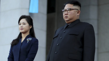 "Północnokoreańska Kate Middleton", która kocha drogie marki. Co wiemy o żonie Kim Dzong Una?