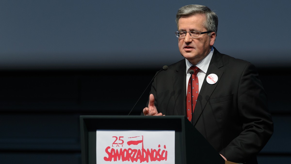 Samorząd jest sukcesem wolnej Polski – powiedział prezydent Bronisław Komorowski na kongresie 25-lecia Samorządu Terytorialnego. Jak podkreślił, sukces ten jest dziełem zarówno tych, którzy odbudowali polską samorządność, jak i kolejnych ekip rządzących.