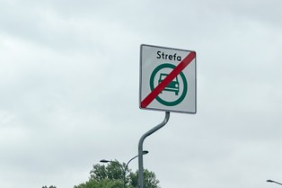 Od 1 stycznia zakaz wjazdu do Krakowa. Stare samochody na cenzurowanym