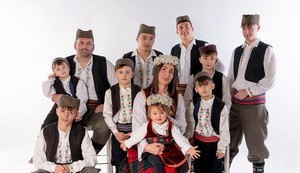 Vesna Milićević (43) zovu "majka 9 Jugovića", mnogi je oslovljavaju i sa "supermama".