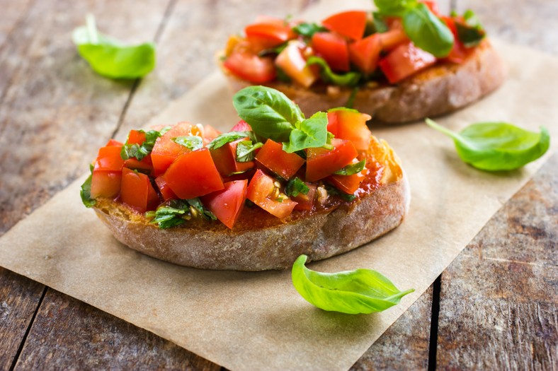 Bruschetta z pomidorami