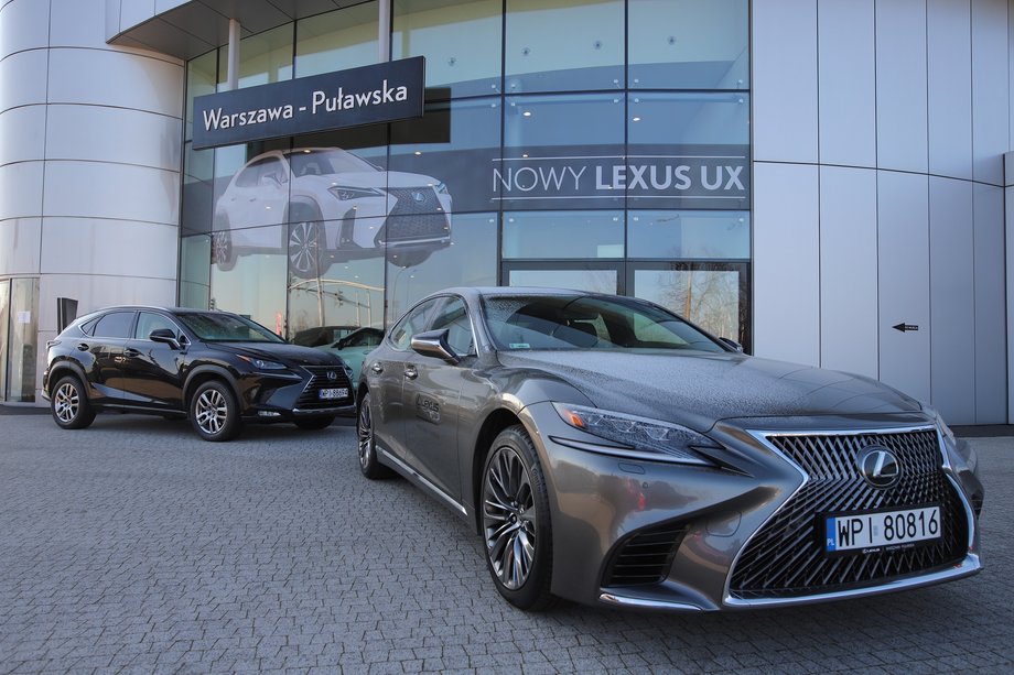 Salon Lexus Warszawa Puławska.