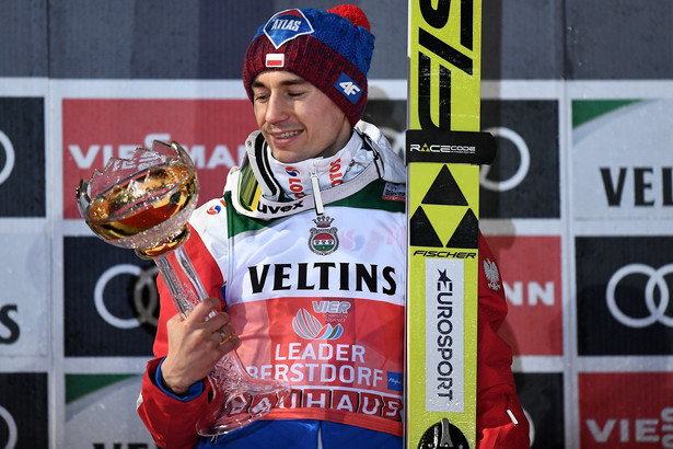 Turniej Czterech Skoczni: Fenomenalny Stoch, świetny Kubacki! Polskie podium w Oberstdorfie