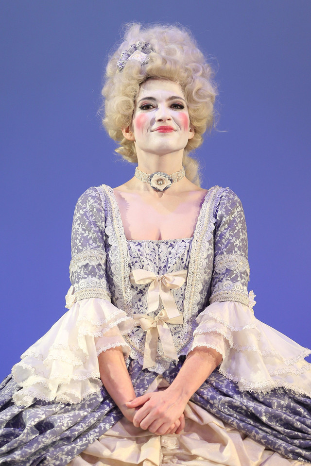 Anna Cieślak podczas spektaklu teatralnego w 2018 roku