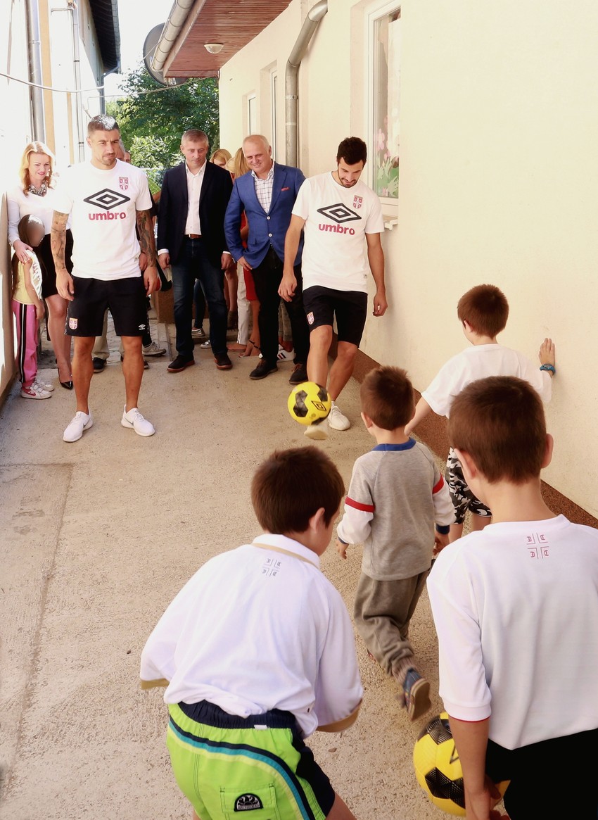 Nije izostalo ni pikanje lopte