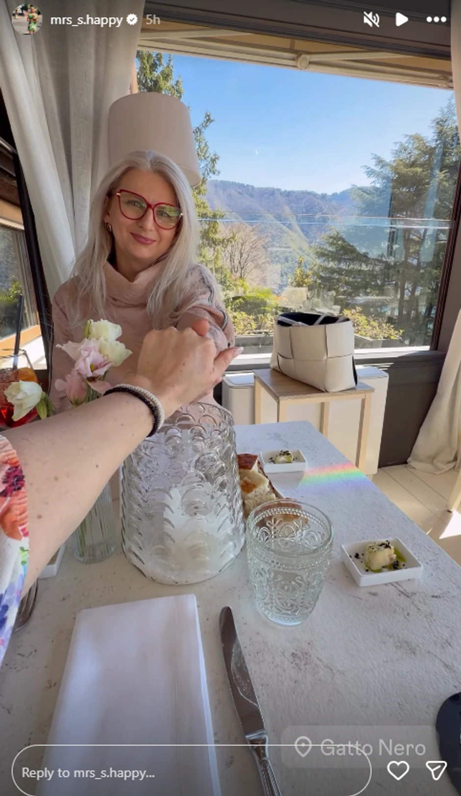 Sanja Stanković sa majkom slavi rođendan