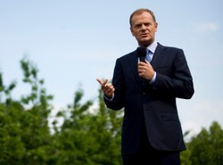 Tusk do dzieci: Sport lepszy od polityki