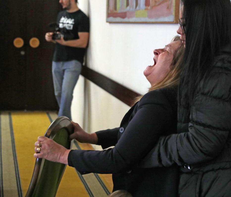 A lány édesanyja, Farkas Róza sírógörcsöt kapott a bíróságon, amikor megtudta, hogy lánya gyilkosa szabadul. /Fotó: Grnák László