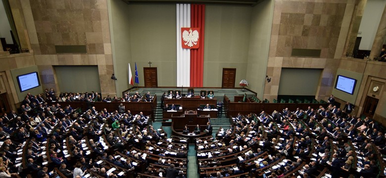 Którzy posłowie wezmą 500 zł na dziecko?