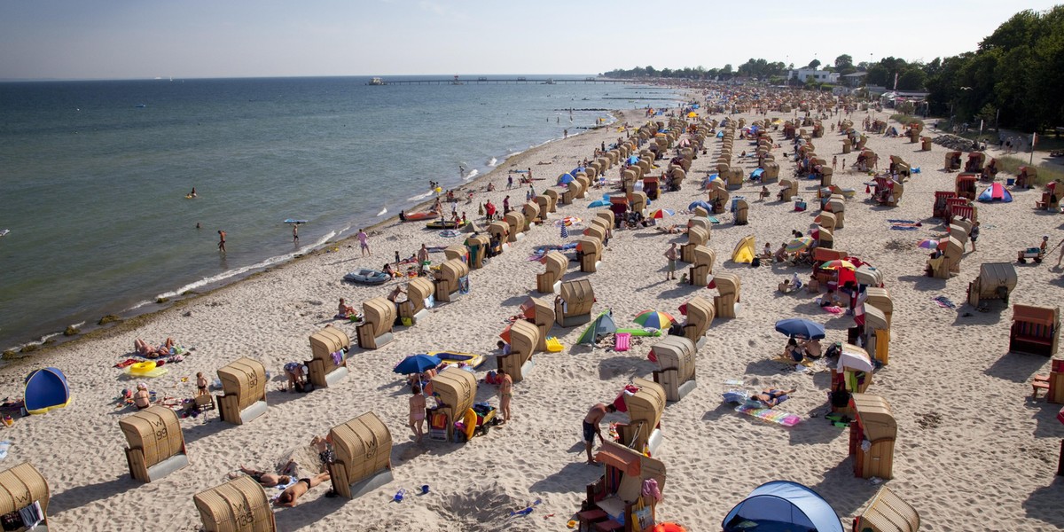 Kobieta zmarła po kąpieli w Bałtyku. Zabiła ją groźna bakteria