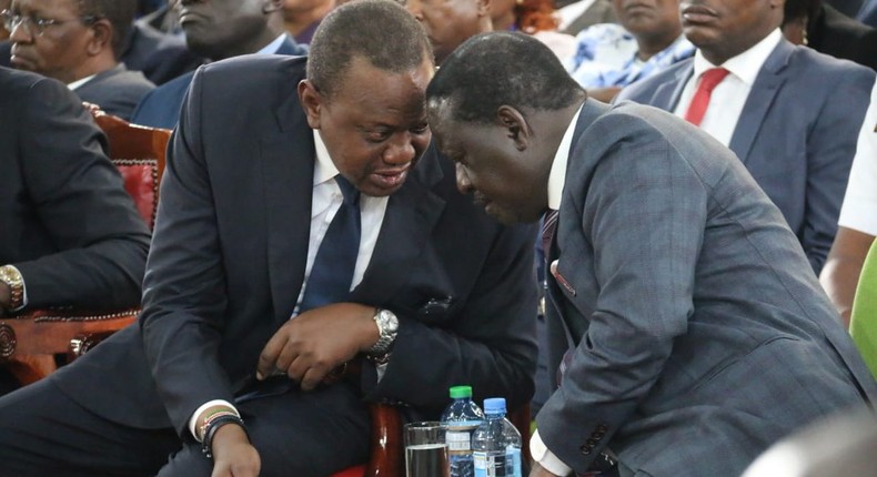 President Uhuru Kenyatta with former PM Raila Odinga at the anti-corruption forum at Bomas of Kenya (Twitter)