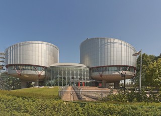 ETPC: Odebranie dziecka rodzinie to ostateczność