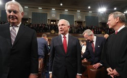 Kolejna "kremlowska" wpadka w otoczeniu Trumpa. Minister sprawiedliwości zataił kontakty z ambasadorem Rosji