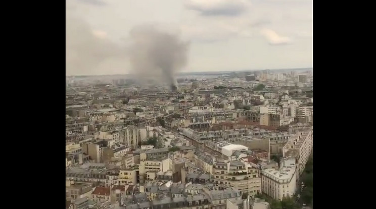 Robbanás történt Párizs belvárosában /Fotó: Twitter