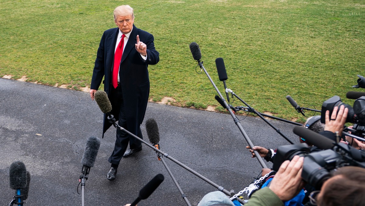 Prezydent Donald Trump oświadczył dziś, że polecił cofnąć ogłoszone ostatnio nowe sankcje dotyczące Korei Północnej. Sankcje te zarządziło ministerstwo finansów USA.