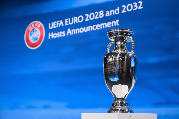 Euro 2028 na Wyspach Brytyjskich, ME 2032 we Włoszech i Turcji