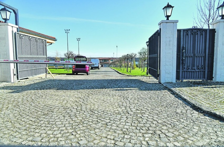 Imanje porodice Đoković na Pavlovačkom jezeru