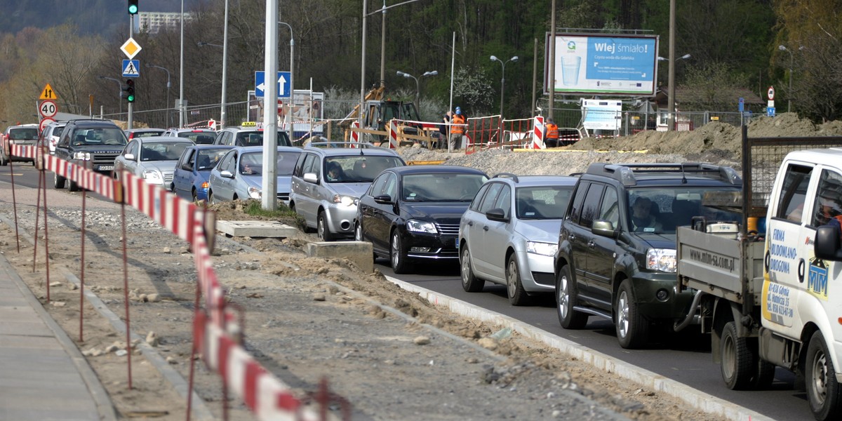 Budują linię tramwajową na Morenę.