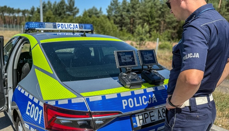500 zł kary za nawigację. Ostrzejsze prawo zaskoczy kierowców