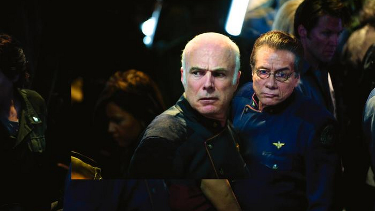 "Caprica" to trwający jeden sezon prequel kultowego już serialu s-f "Battlestar Galactica", który zawładnął umysłami milionów widzów na całym świecie. "Caprica" (sezon 1.) pojawiła się niedawno na polskim rynku DVD i z pewnością nie była to chybiona decyzja dystrybutora TiM Film Studio.