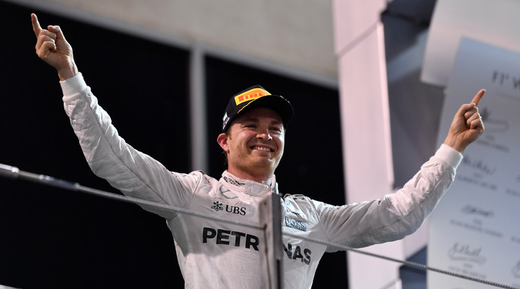 Nico Rosberg váratlan bejelentést tett napokkal a világbajnoki címének megszerzése után /Fotó: AFP