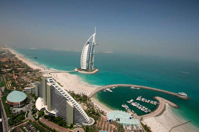Koe je verovala da će joj se zbog klime u Dubaiju stanje kože popraviti, a doživela je horor